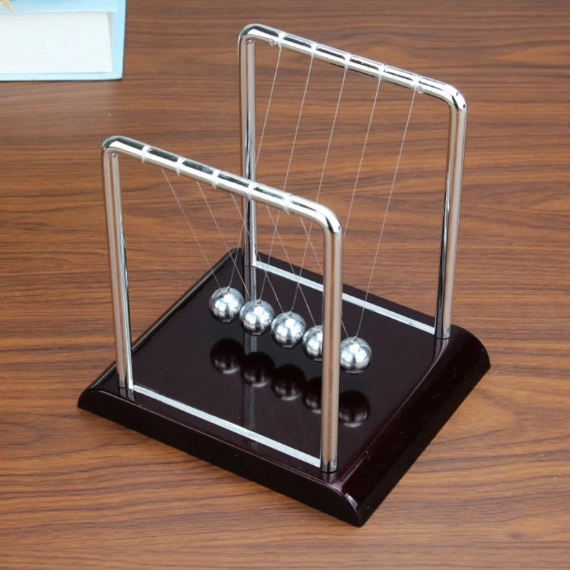 Portable Newton's Cradle Balance Toy – Metal Fidget Swinging Ball